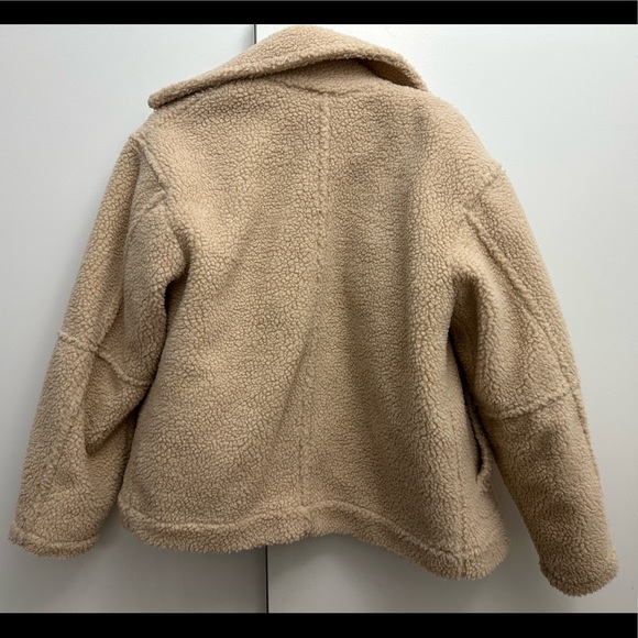 Vince Faux Sherpa Jacket - size small - Picture 6 of 7